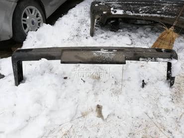 Branik za Volkswagen Golf 2 za 1990. god.