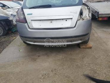 Branik za Fiat Stilo od 2000. do 2004. god.