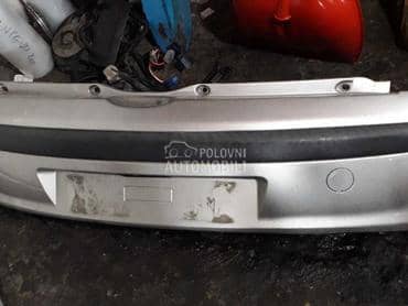 zadnji branik sivi 647 za Fiat Punto od 2000. do 2003. god.