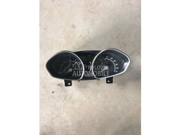 instrument tabla za Ford Fiesta za 2014. god.