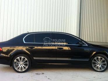 Škoda Superb - kompletan auto u delovima