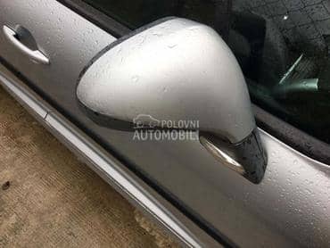 Desni retrovizor za Peugeot 207