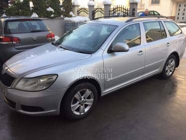 Škoda Octavia -  kompletan auto u delovima