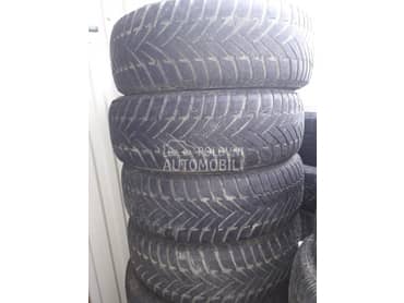 Dunlop 195/65 R15 Zimska
