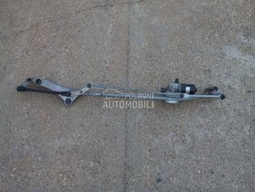 Motor brisaca sa polugama za Mercedes Benz B 200