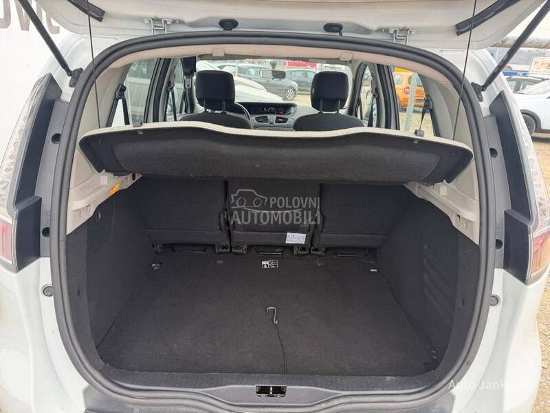 Renault Scenic 1.5 DCI