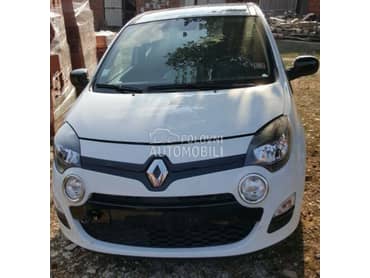 Renault Twingo 2014. god. -  kompletan auto u delovima