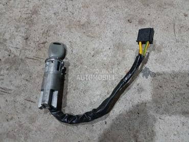 Kontakt brava za Renault Clio