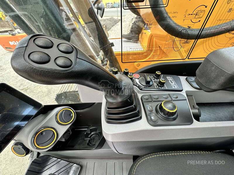 JCB 220X LC