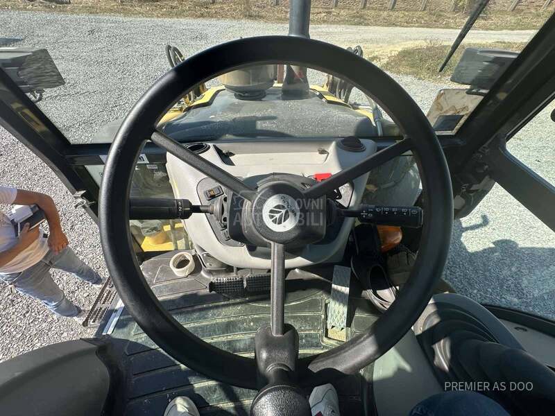 New Holland B15B