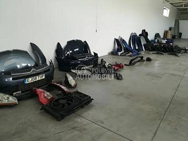 Hauba, branik, farovi za Citroen C4 Grand Picasso od 2006. do 2012. god.