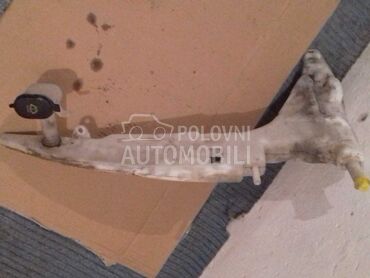 Posuda vode brisaca za Ford Focus