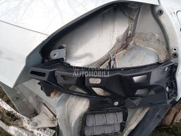 Zadnji desni nosac branika za Renault Megane od 2003. do 2008. god.