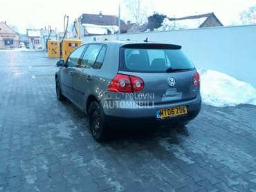 Volkswagen Golf 5 2005. god. -  kompletan auto u delovima