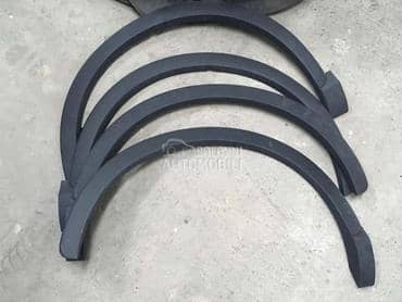plastični rubovi za Audi Q3