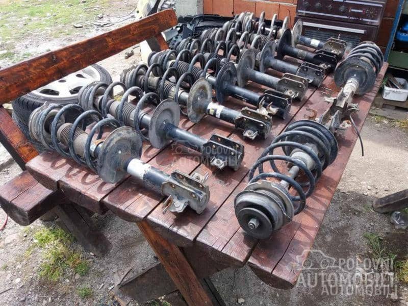 Prednji amortizeri sa oprugama