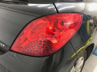Zadnje lampe za Peugeot 207