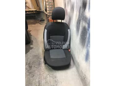 sedista za Dacia Sandero od 2013. do 2017. god.