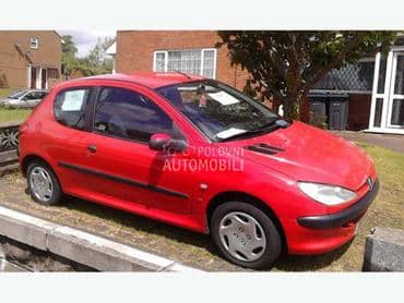 Peugeot 206 2002. god. - kompletan auto u delovima