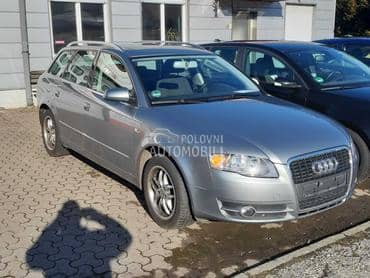 Audi A4 - kompletan auto u delovima