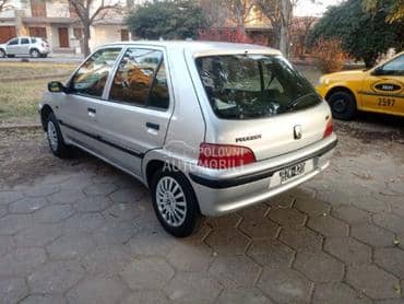 Delovi za Peugeot 106