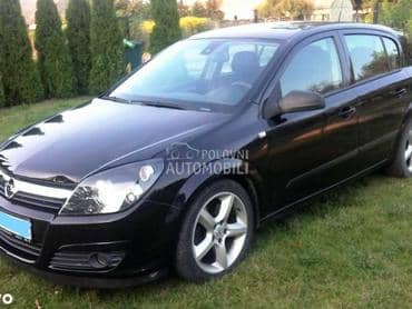 Opel Astra H - kompletan auto u delovima