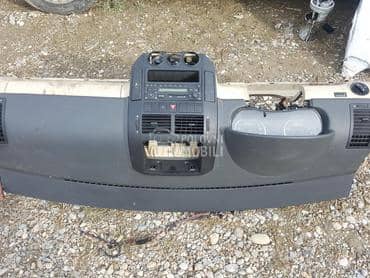Instrument tabla za Volkswagen Polo od 2002. do 2005. god.