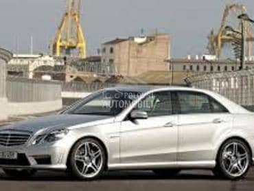 Mercedes Benz E Klasa -  kompletan auto u delovima