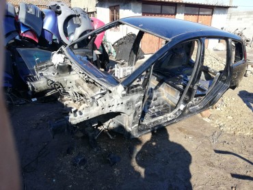 karoserija za Ford C-Max od 2004. do 2008. god.