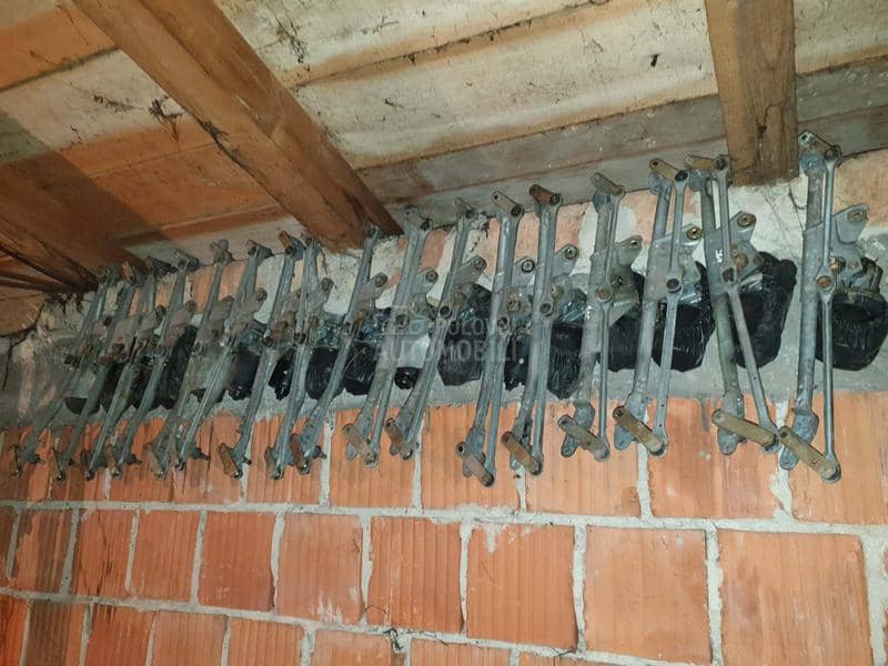 Motor brisaca i makaze