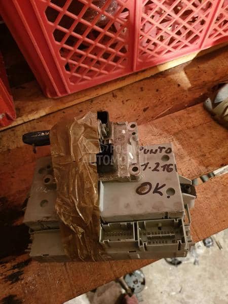 Fiat Punto -  kompletan auto u delovima