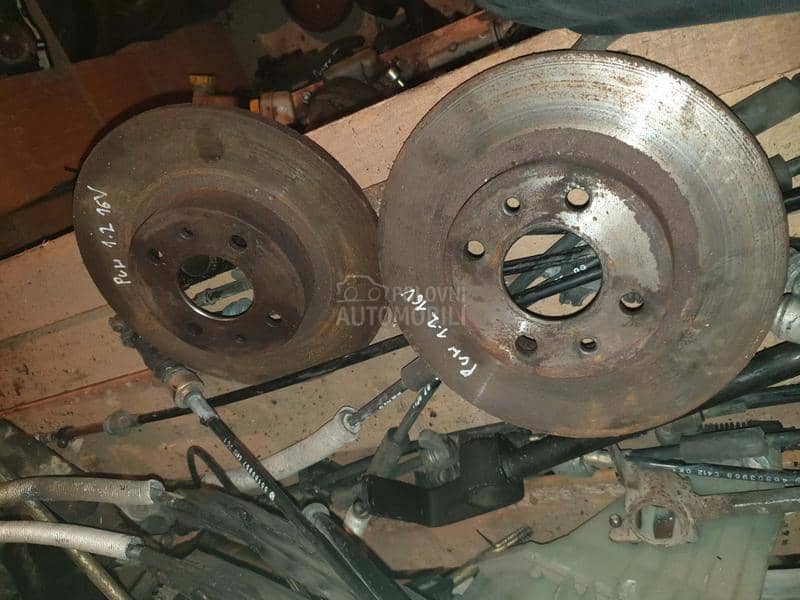 Fiat Punto -  kompletan auto u delovima