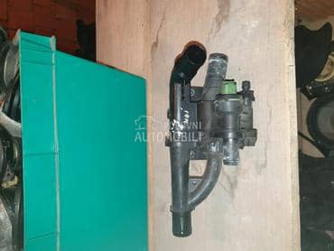 Kuciste termostata 1.6 hdi za Citroen Berlingo, C4, C4 Grand Picasso ...