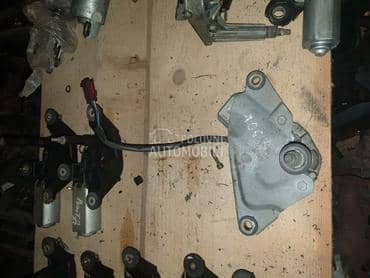 Zadnji motor brisaca za Peugeot 106