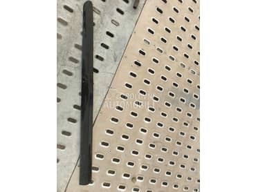 Prednja leva lajsna za Peugeot 308