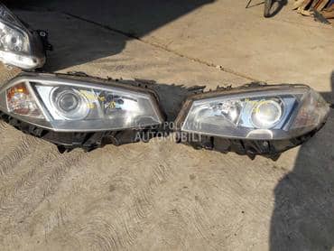 Farovi za Renault Megane od 2003. do 2005. god.