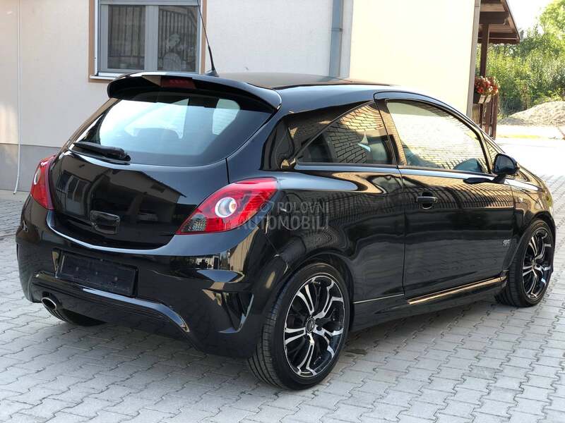 Opel Corsa D 1.4 CH