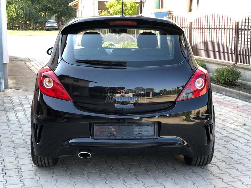Opel Corsa D 1.4 CH