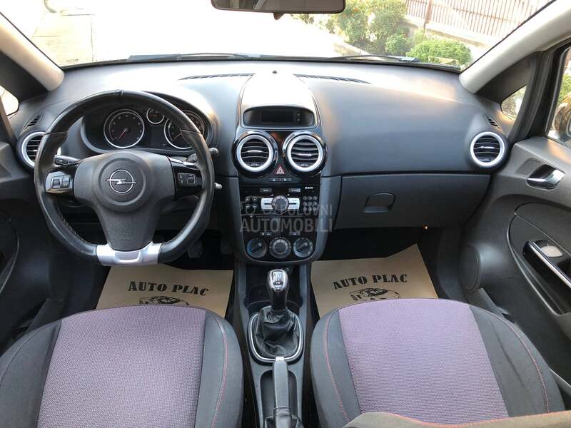 Opel Corsa D 1.4 CH