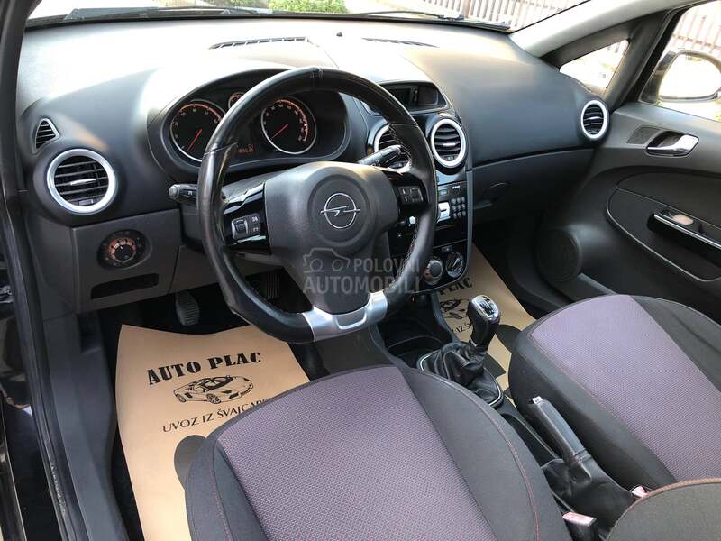 Opel Corsa D 1.4 CH