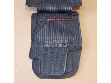 tipska patosnica za Jeep Grand Cherokee od 2011. do 2016. god.