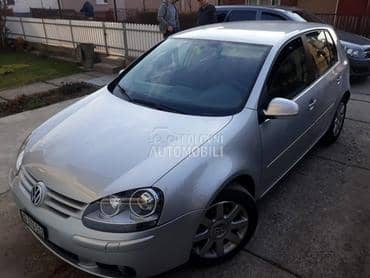 Volkswagen Golf 5 - kompletan auto u delovima