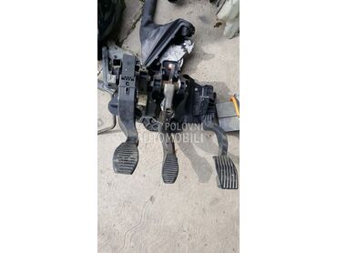 Pedale za Opel Corsa D