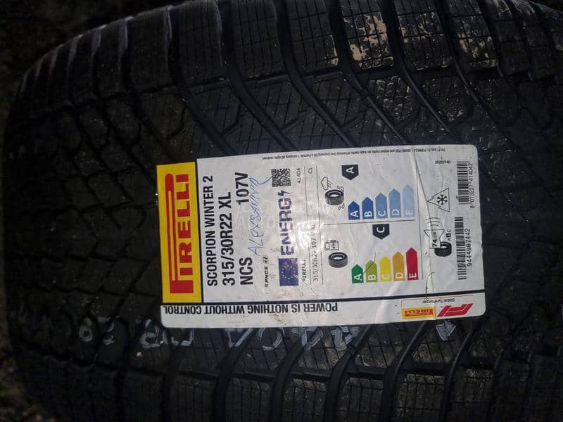 Pirelli 315/30 R22 Zimska