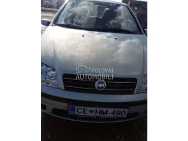 Fiat Punto 2005. god. - kompletan auto u delovima