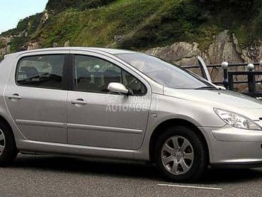 Peugeot 307 - kompletan auto u delovima