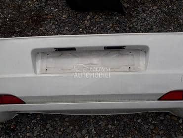 Zadnji branik beli za Fiat Grande Punto od 2005. do 2009. god.