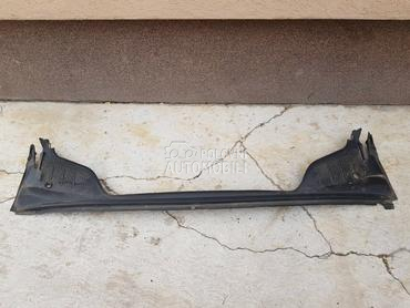 Plastika ispod šoferke za Peugeot 308