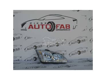 Far desni za Ford Focus od 2005. do 2008. god.