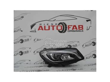 Far desni za Mercedes Benz CLA Klasa